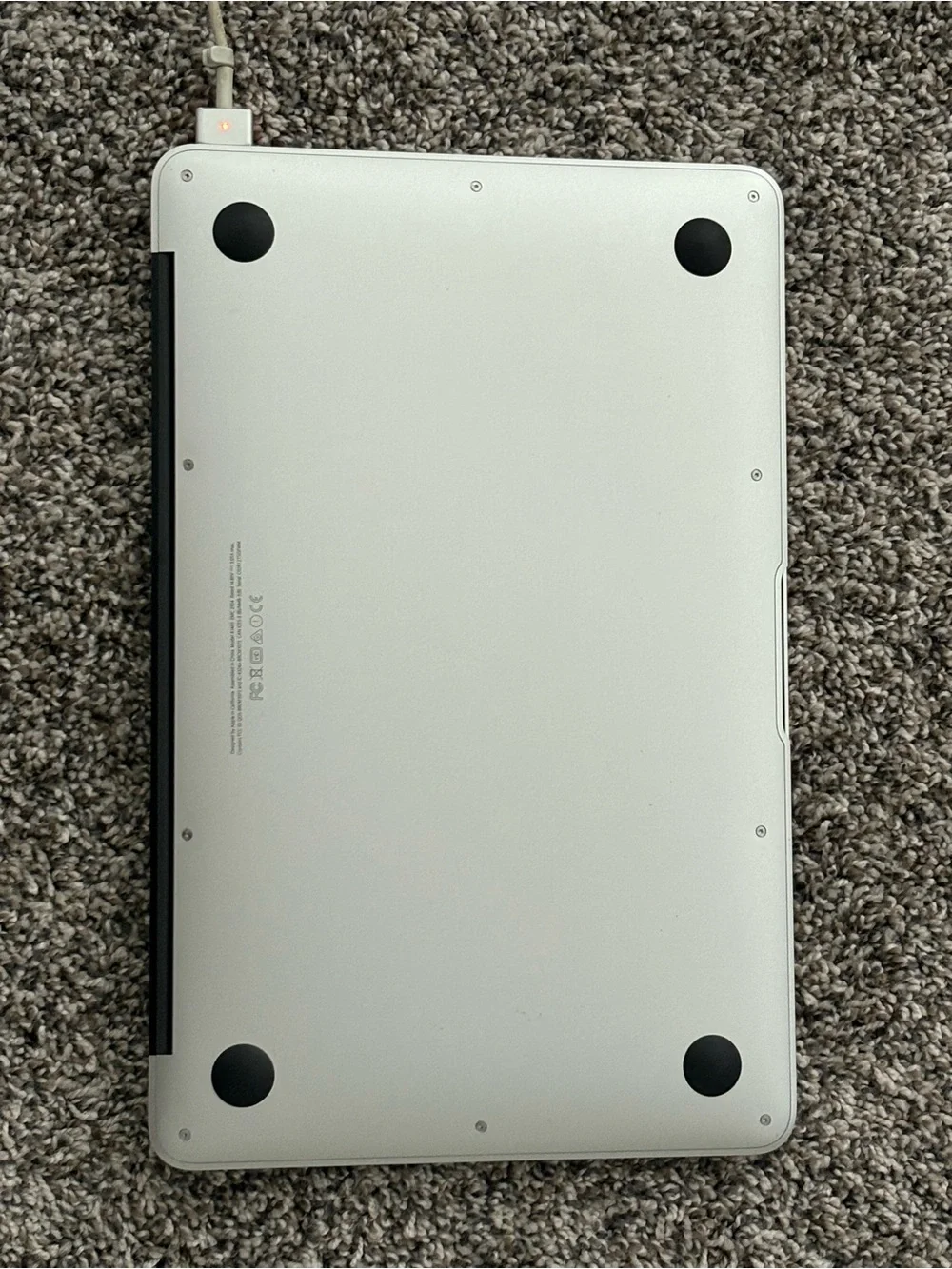 Apple MacBook Air 11 Laptop with original charger, and normal battery health